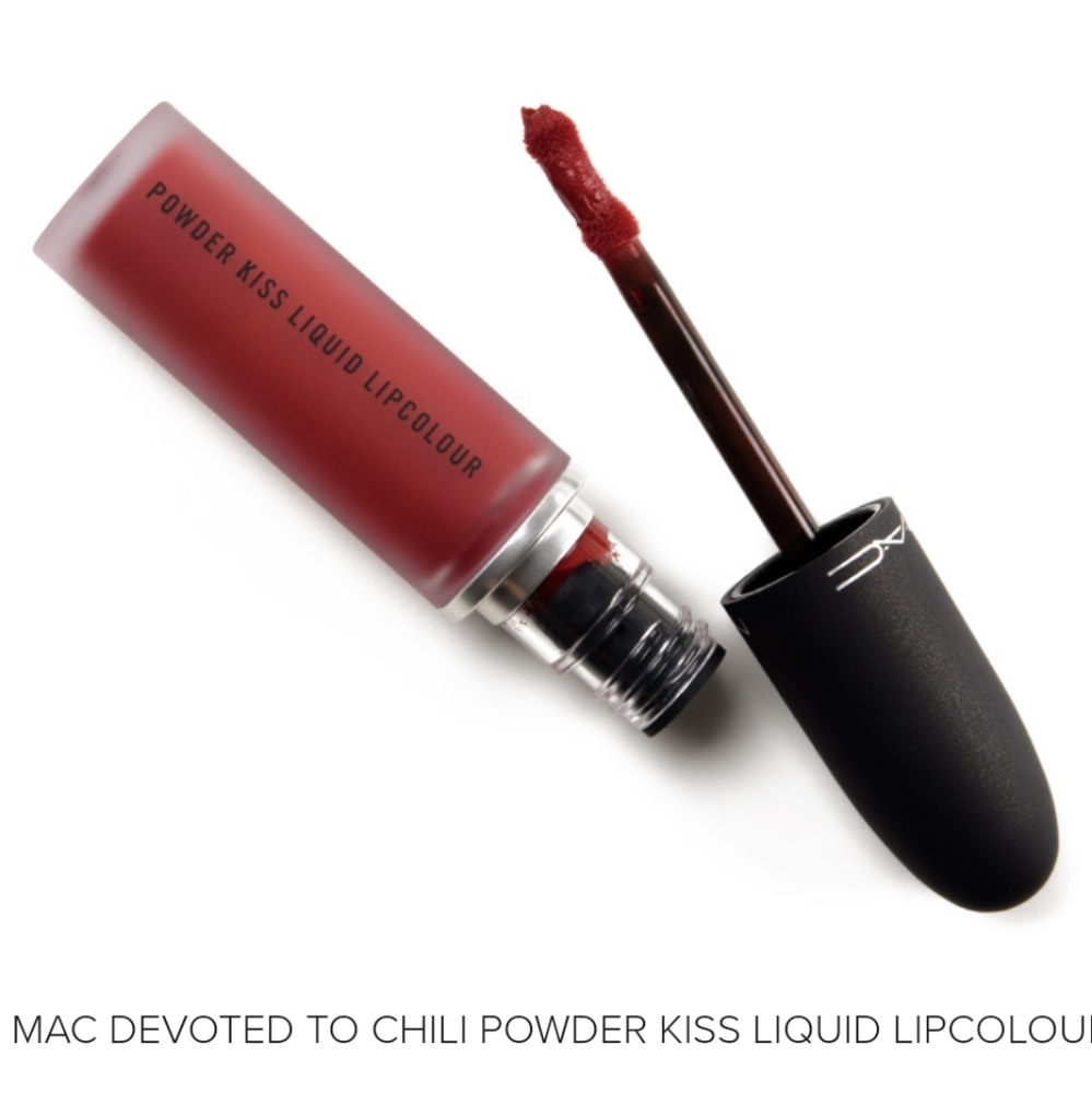 ❇️🧚‍♀️DEVOTED TO CHILI Mac Powder Kiss Liquid Lipcolour NWT